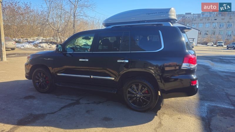 Внедорожник / Кроссовер Lexus LX 2014 в Чернигове