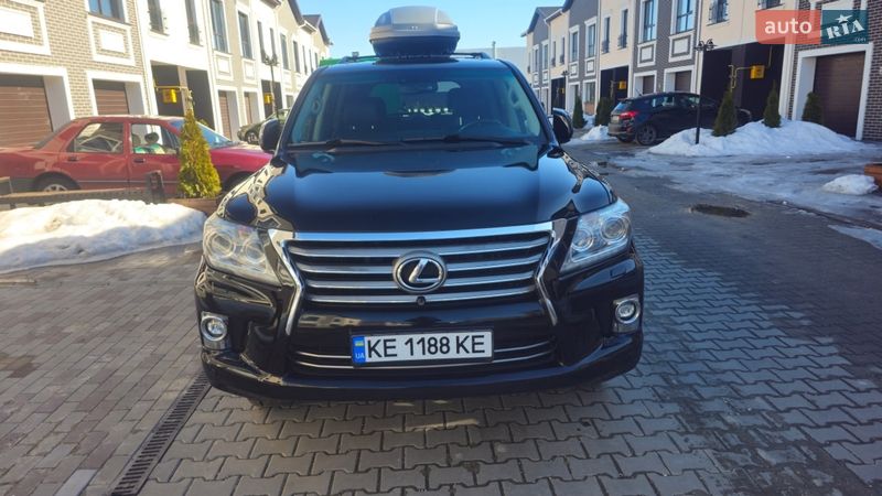 Внедорожник / Кроссовер Lexus LX 2014 в Чернигове
