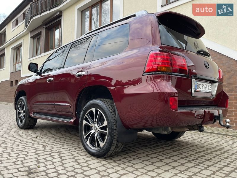 Внедорожник / Кроссовер Lexus LX 2011 в Львове