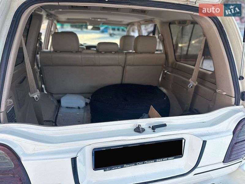 Внедорожник / Кроссовер Lexus LX 1999 в Запорожье