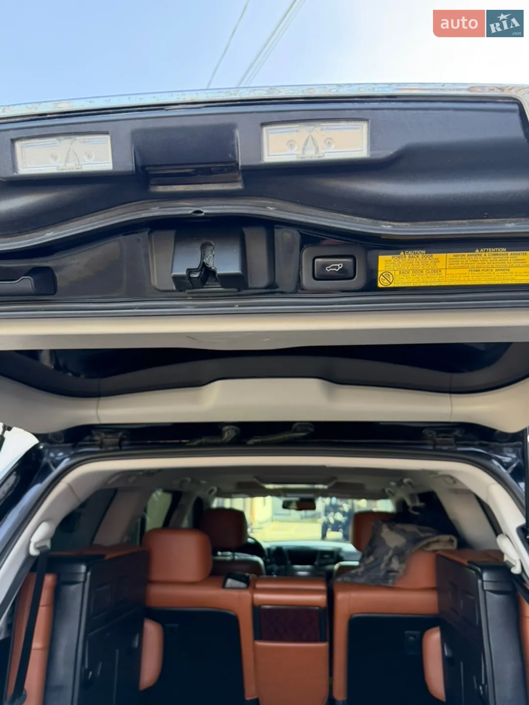 2011 Lexus LX - мініатюра 17