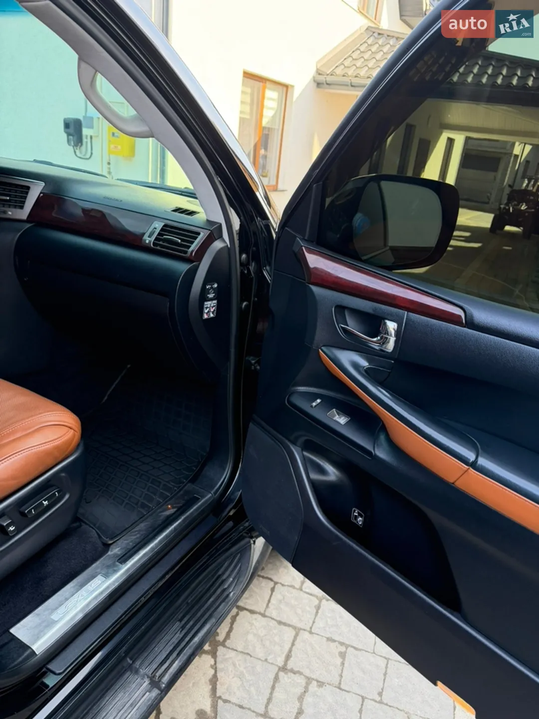 2011 Lexus LX - мініатюра 19