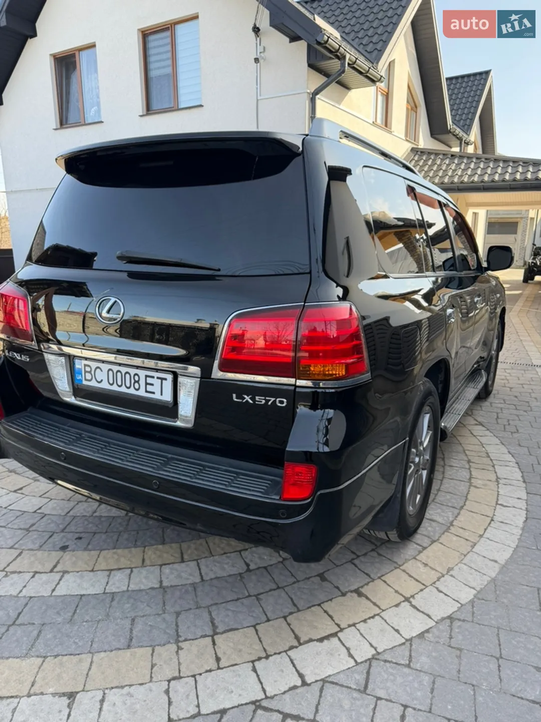 2011 Lexus LX - мініатюра 8