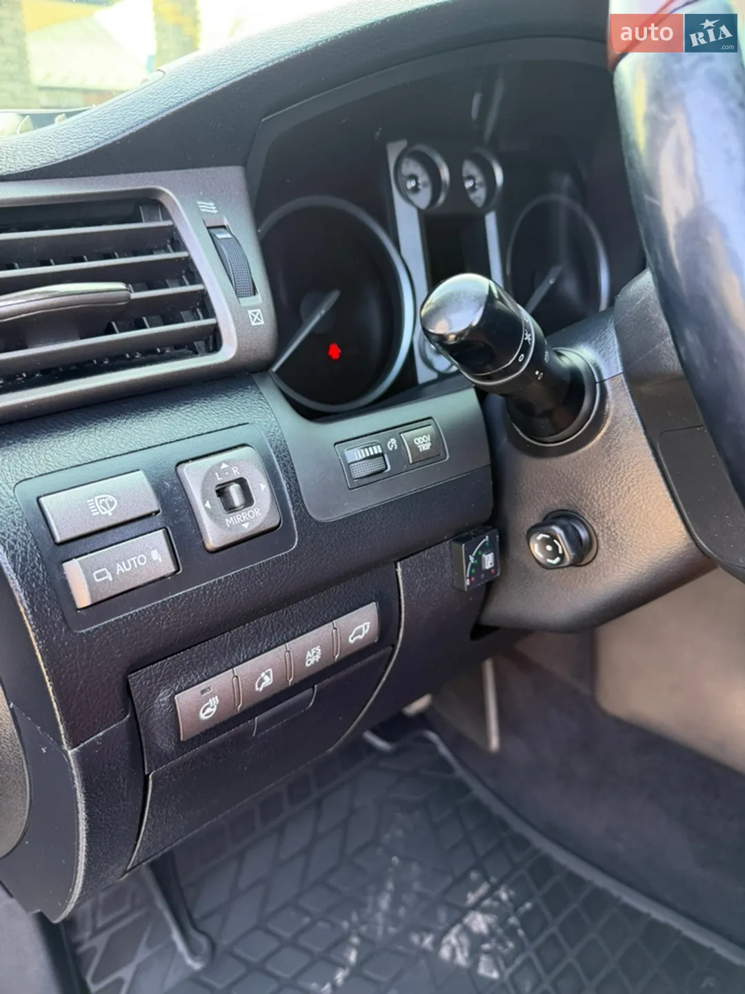 2011 Lexus LX - мініатюра 27