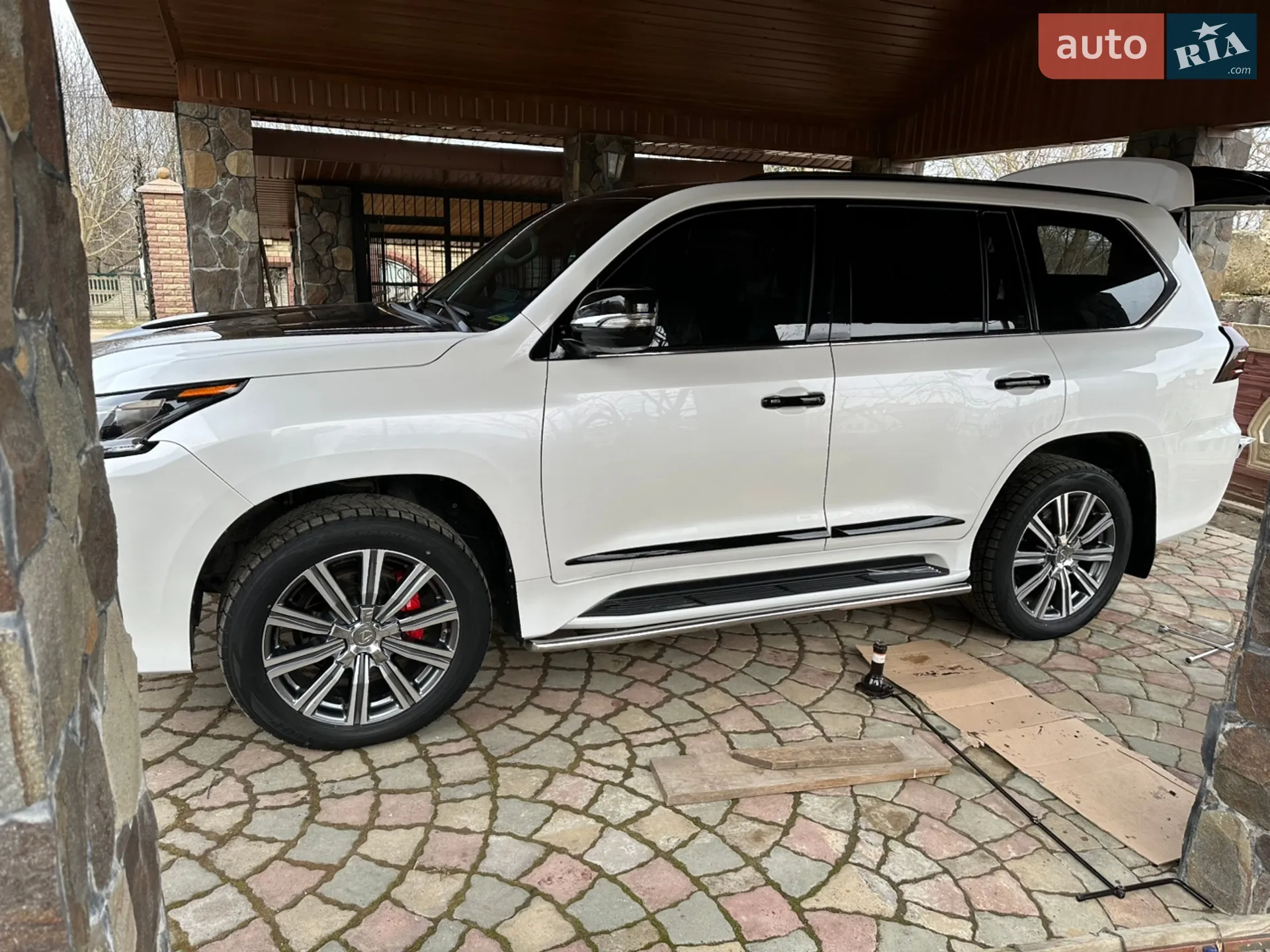 2017 Lexus LX - мініатюра 31
