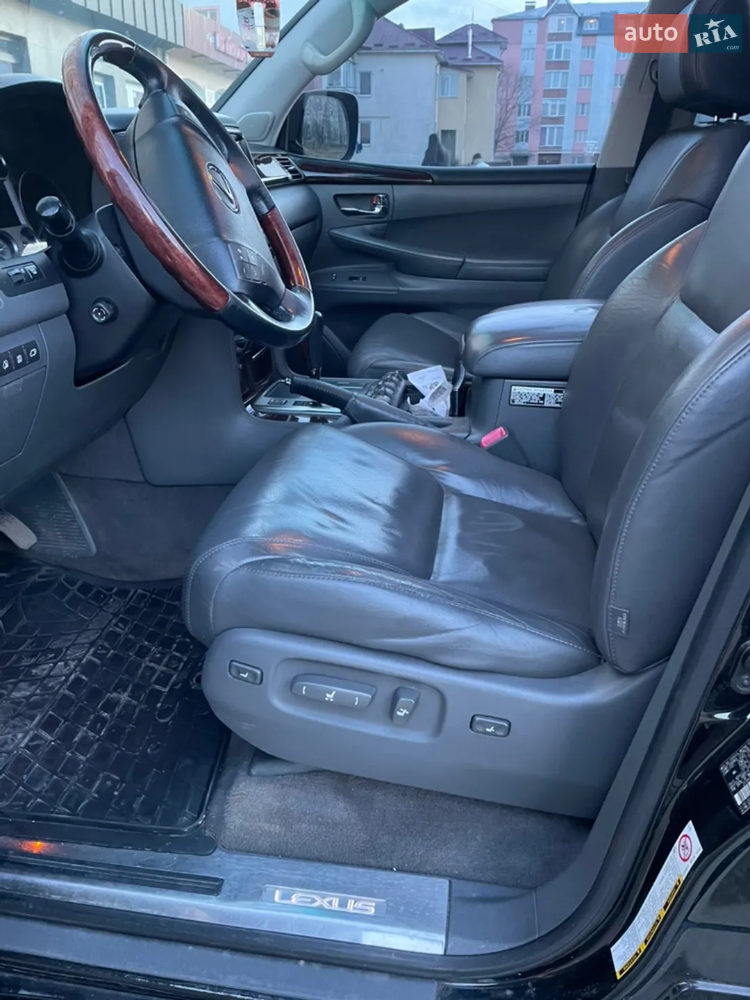 2010 Lexus LX - мініатюра 11