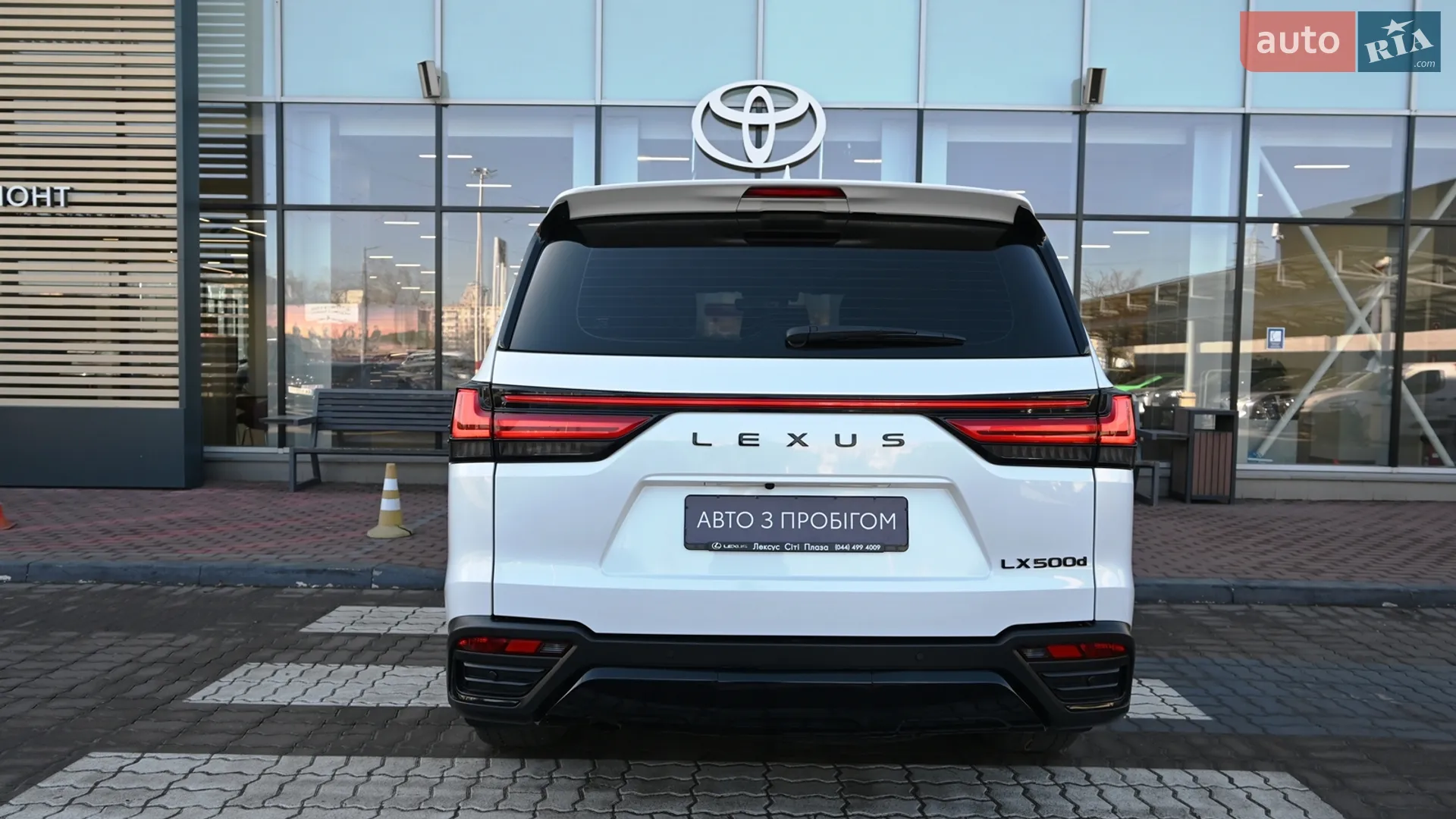 2022 Lexus LX - мініатюра 4