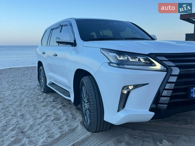 Позашляховик / Кросовер Lexus LX 2015 в Одесі