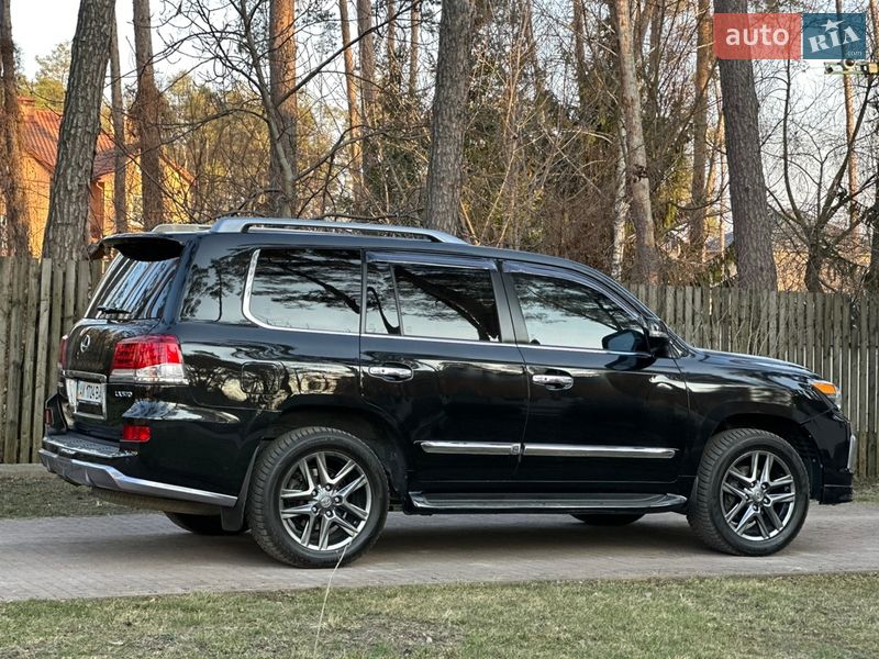 Внедорожник / Кроссовер Lexus LX 2013 в Киеве