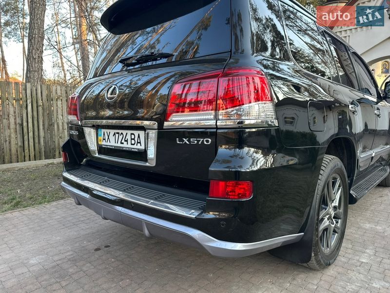 Внедорожник / Кроссовер Lexus LX 2013 в Киеве