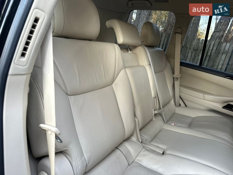 Внедорожник / Кроссовер Lexus LX 2013 в Киеве