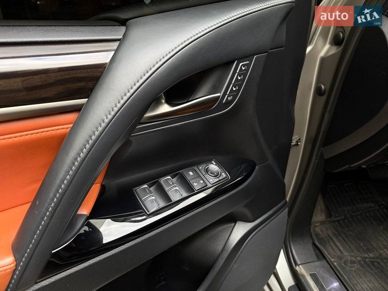 Внедорожник / Кроссовер Lexus LX 2017 в Киеве фото 10 Внедорожник / Кроссовер Lexus LX 2017 в Киеве