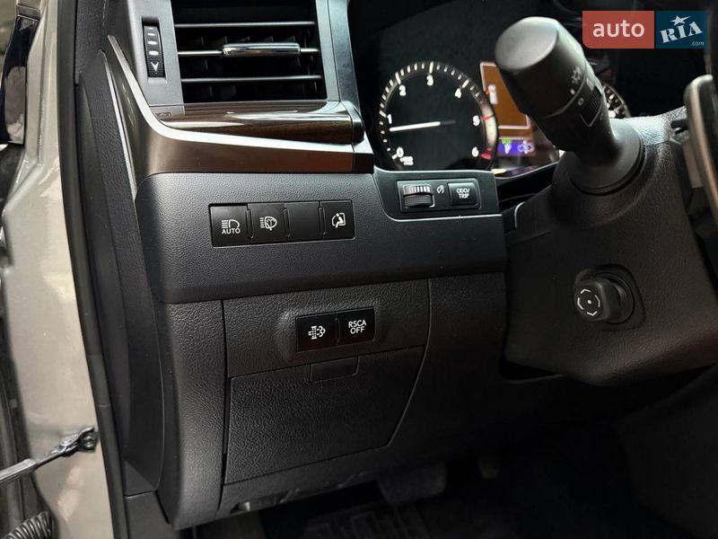 Внедорожник / Кроссовер Lexus LX 2017 в Киеве фото 15 Внедорожник / Кроссовер Lexus LX 2017 в Киеве