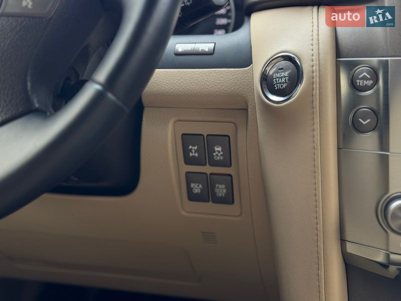 Внедорожник / Кроссовер Lexus LX 2010 в Бердичеве