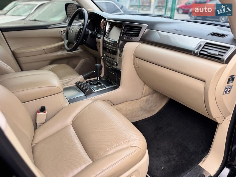 Внедорожник / Кроссовер Lexus LX 2010 в Бердичеве