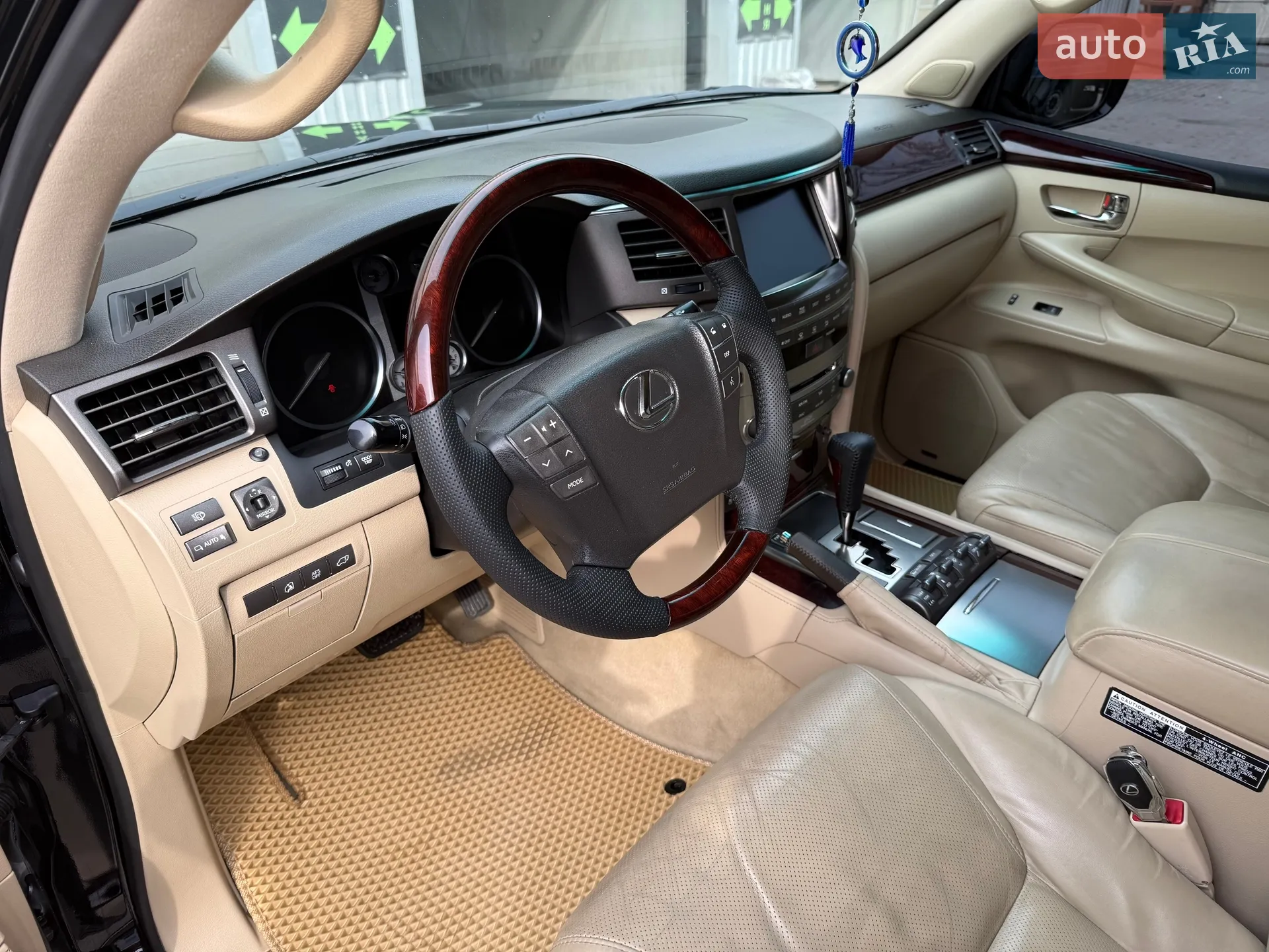 2010 Lexus LX - мініатюра 12