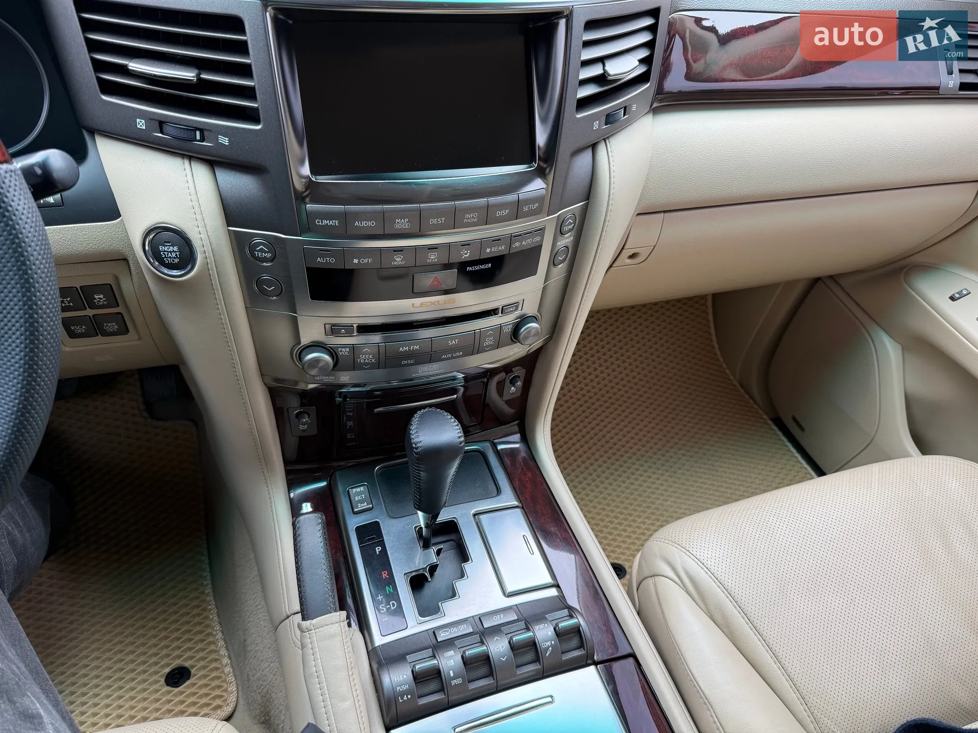 2010 Lexus LX - мініатюра 14