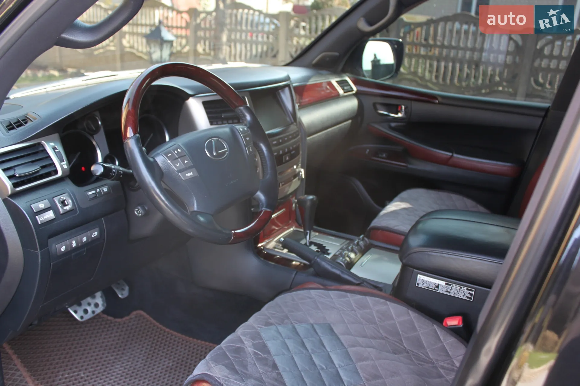 2014 Lexus LX - мініатюра 37