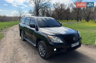 Позашляховик / Кросовер Lexus LX 2008 в Павлограді