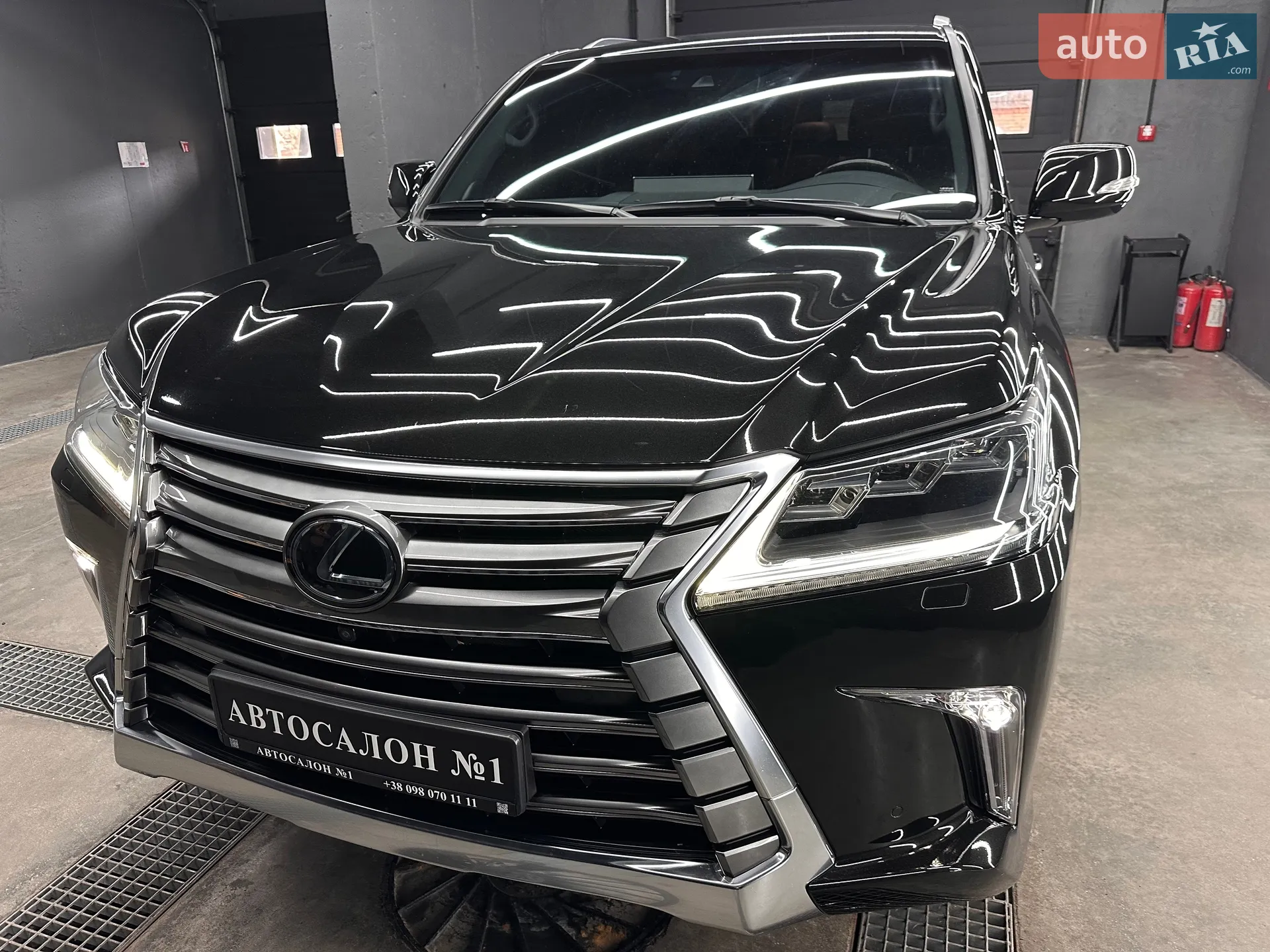 2016 Lexus LX - мініатюра 21