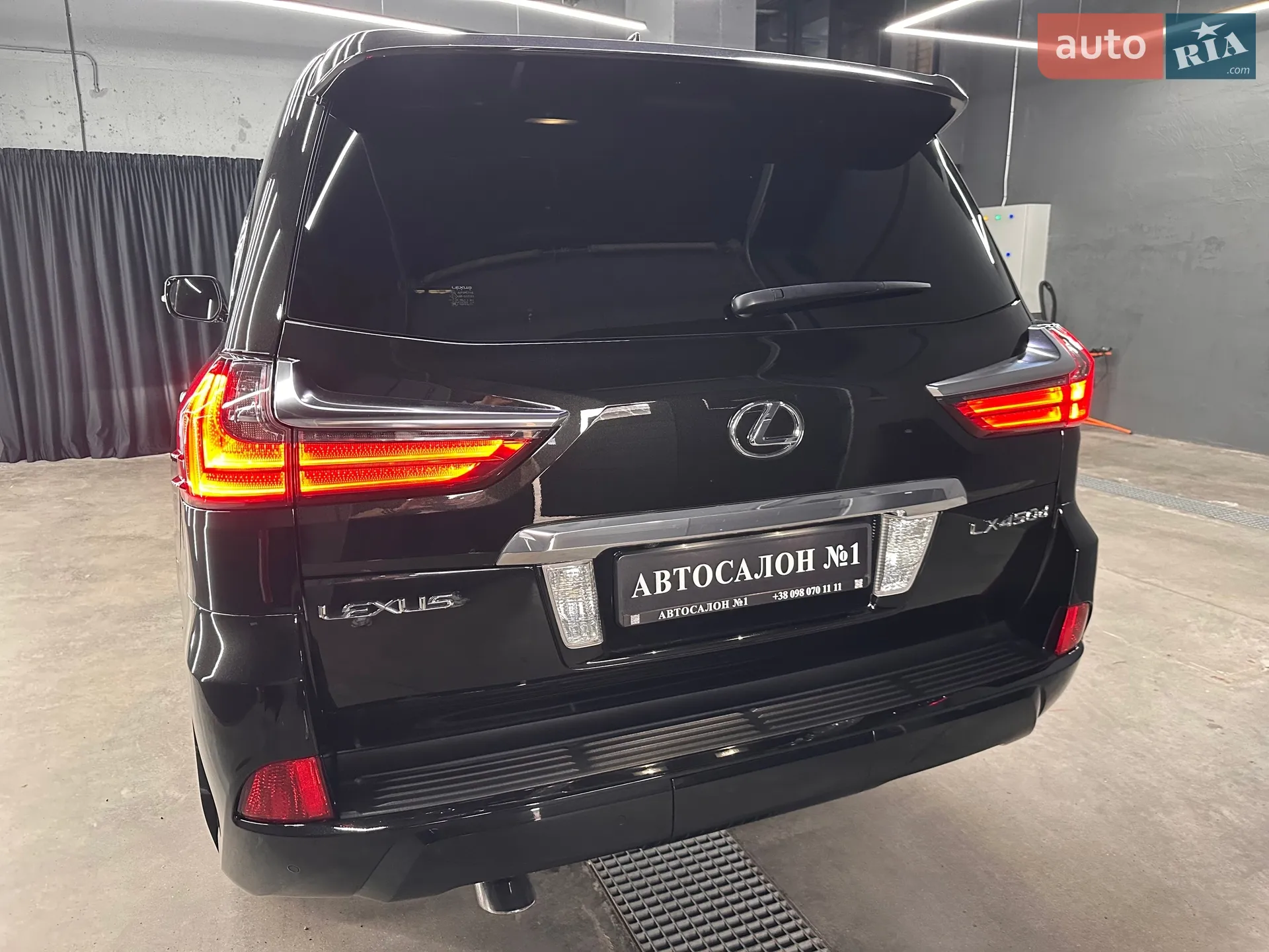 2016 Lexus LX - мініатюра 8