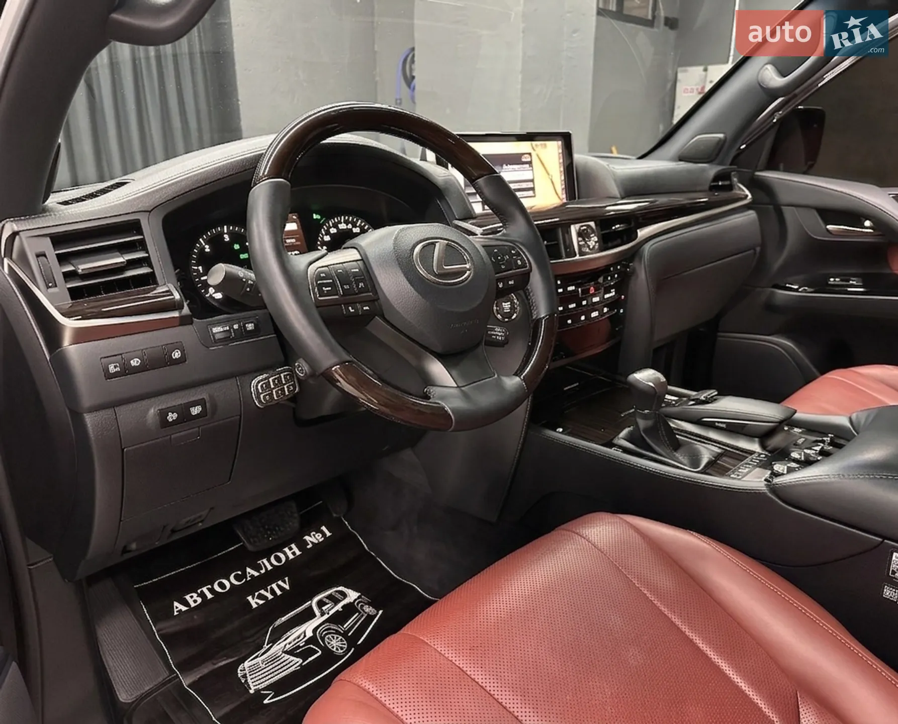 2016 Lexus LX - мініатюра 3