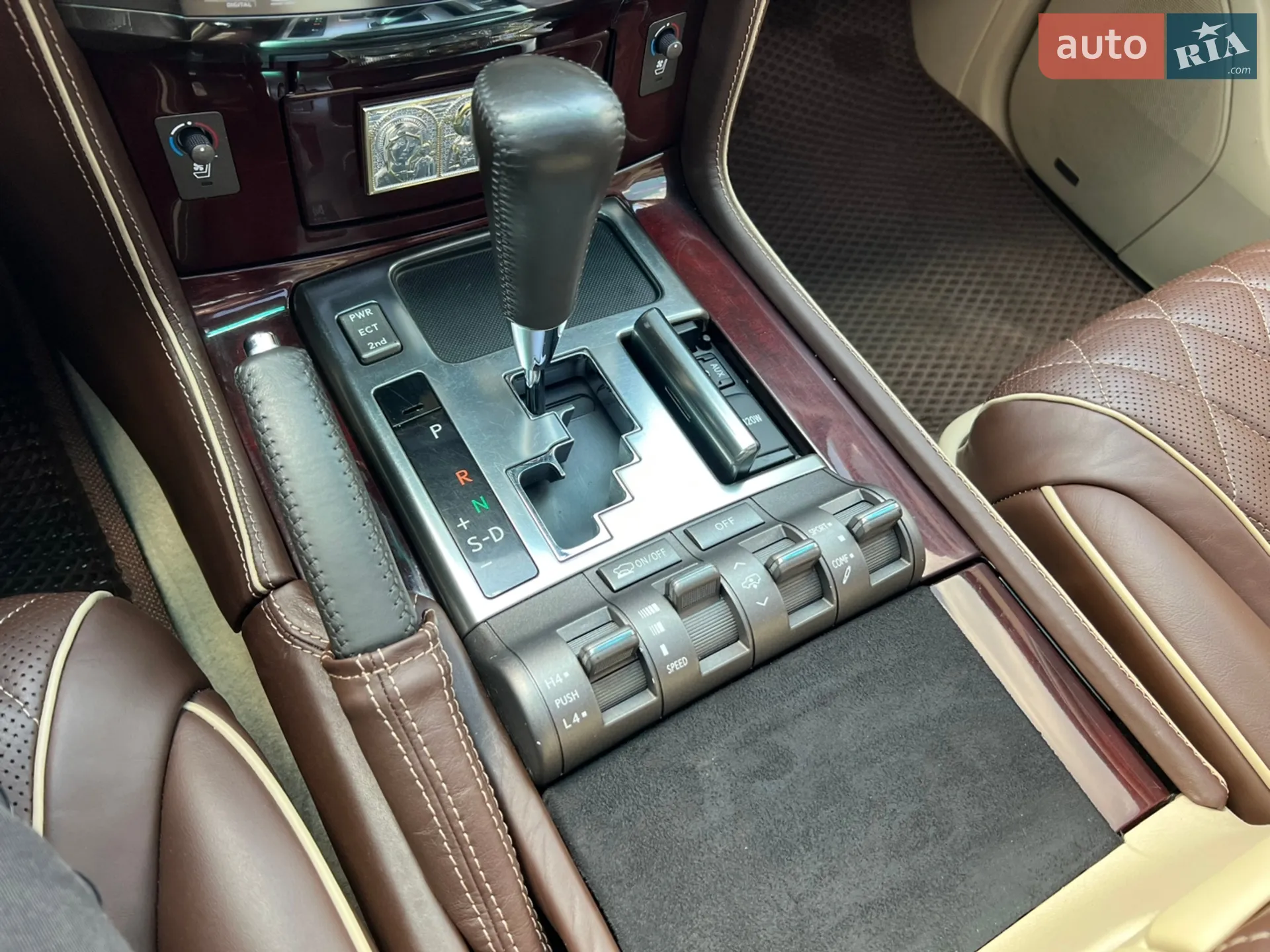 2010 Lexus LX - мініатюра 5