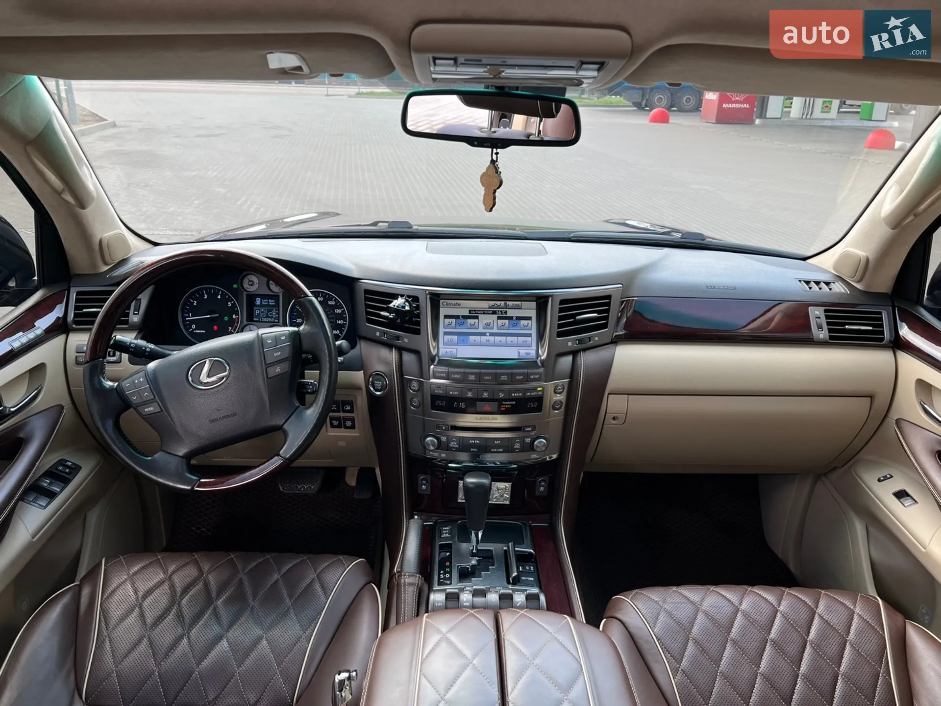 2010 Lexus LX - мініатюра 10
