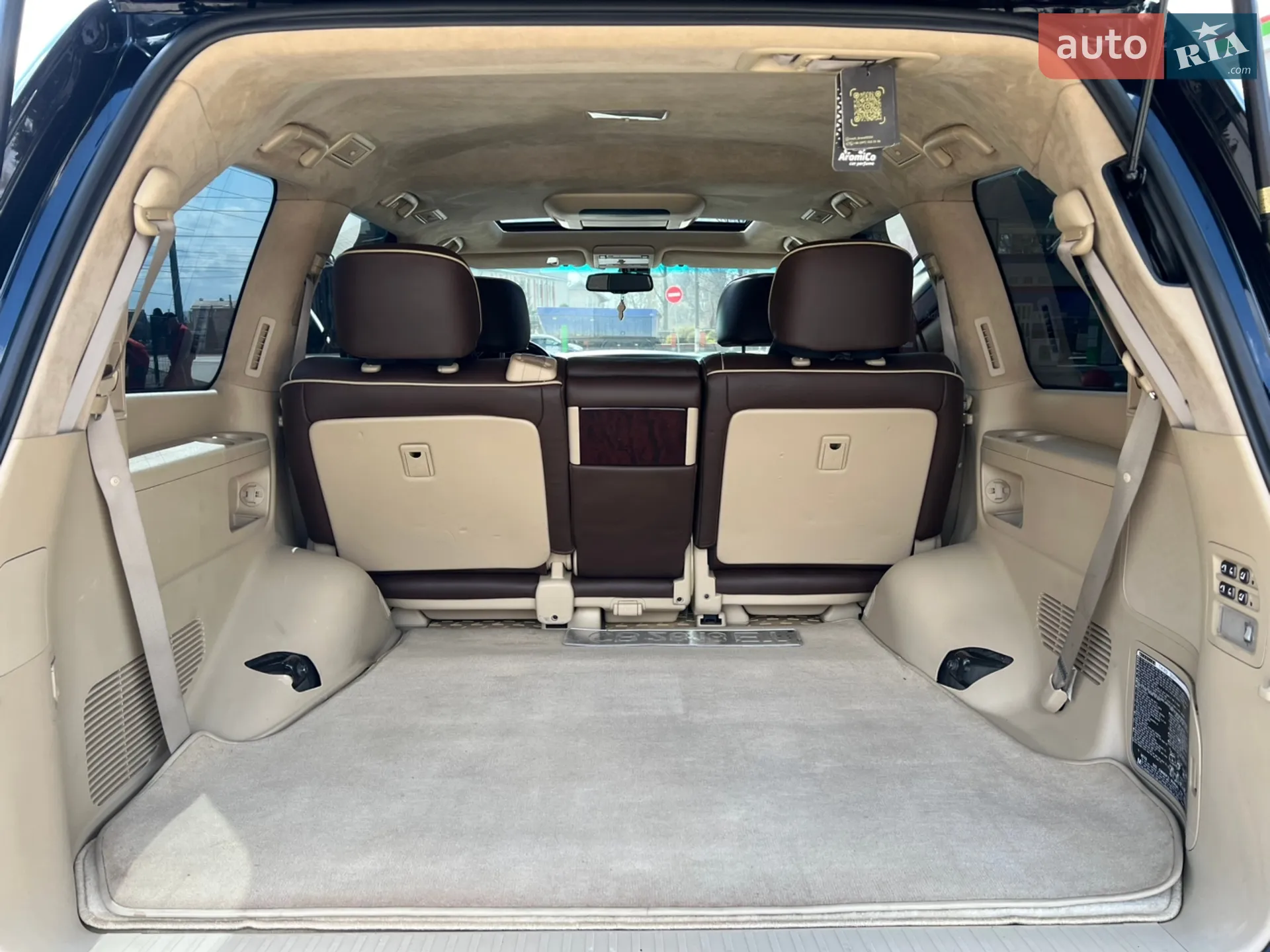 2010 Lexus LX - мініатюра 21