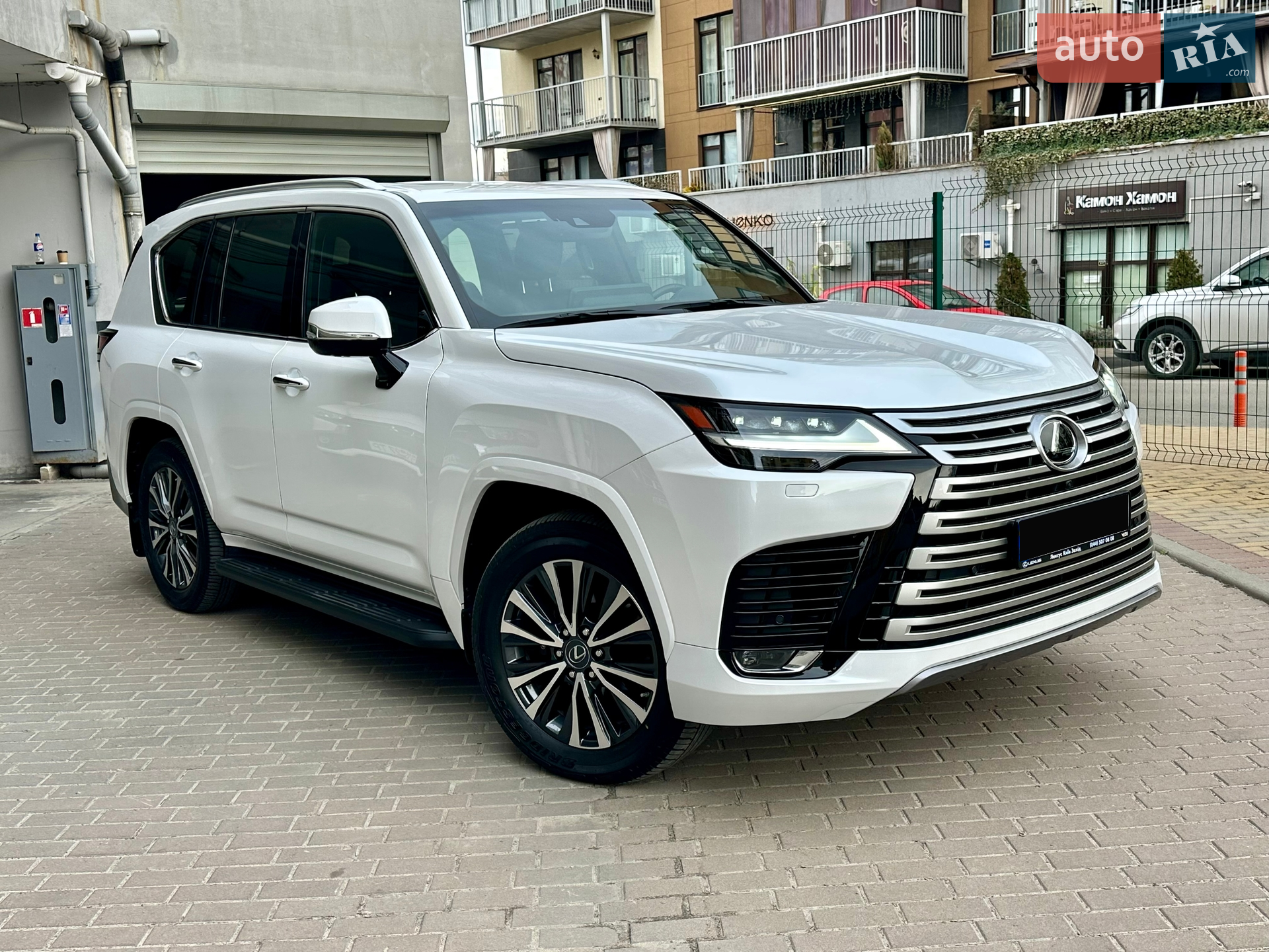2022 Lexus LX - мініатюра 3