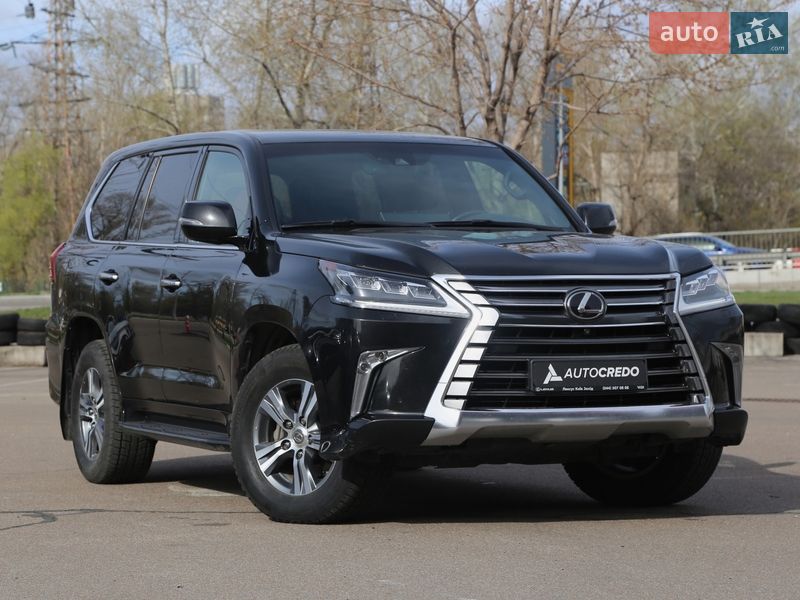 Lexus LX 2020