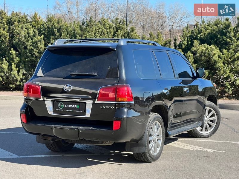 Внедорожник / Кроссовер Lexus LX 2011 в Киеве