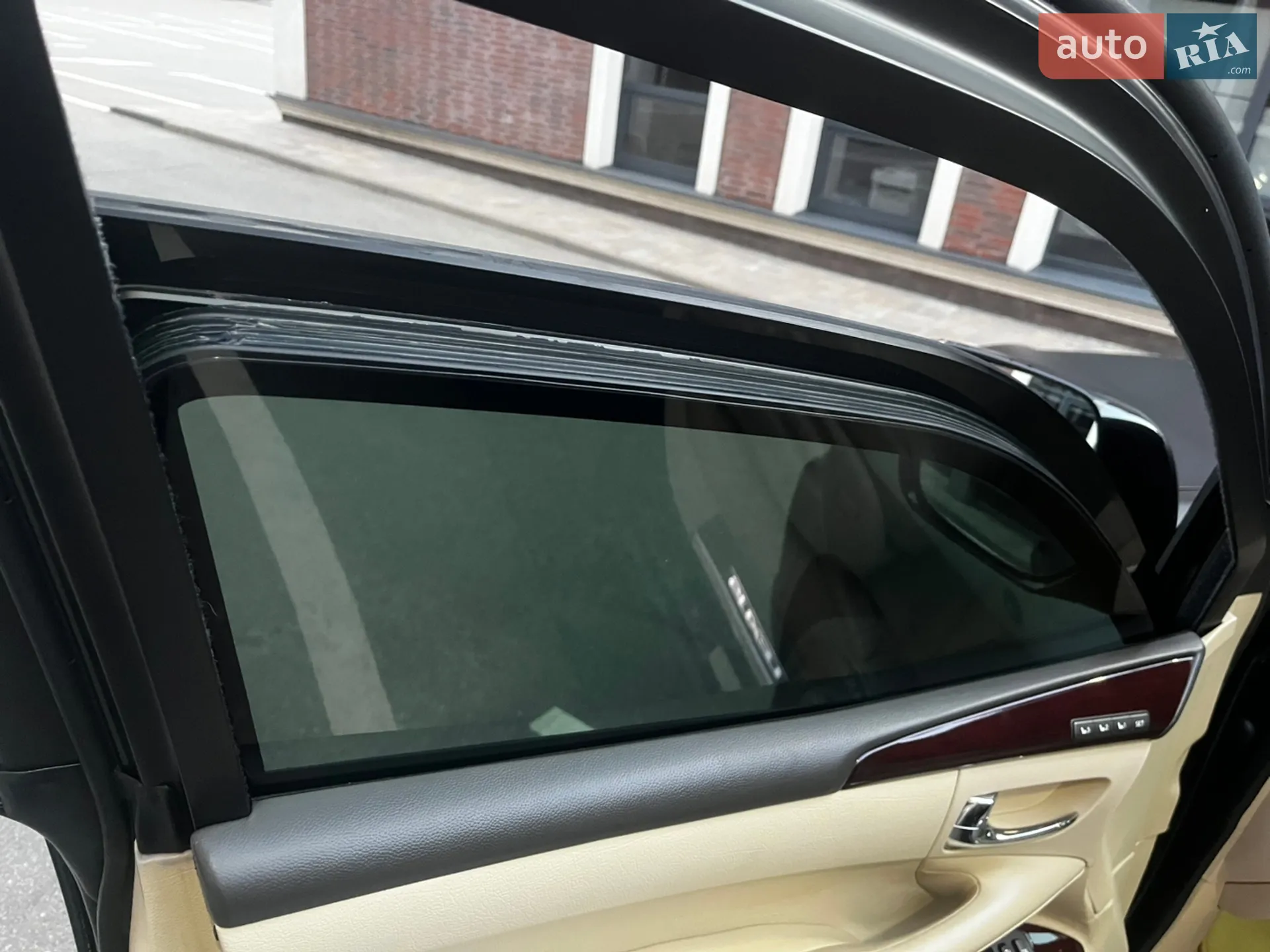 2010 Lexus LX - мініатюра 75