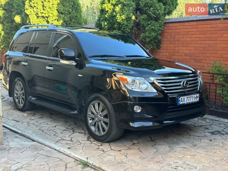 Внедорожник / Кроссовер Lexus LX 2011 в Харькове