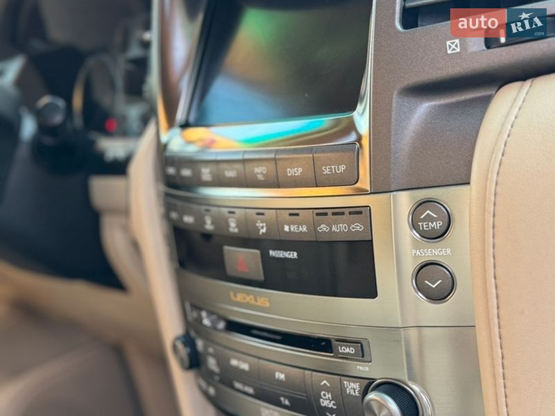 Внедорожник / Кроссовер Lexus LX 2011 в Харькове