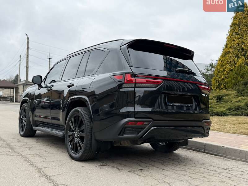 Позашляховик / Кросовер Lexus LX 2023 в Дніпрі