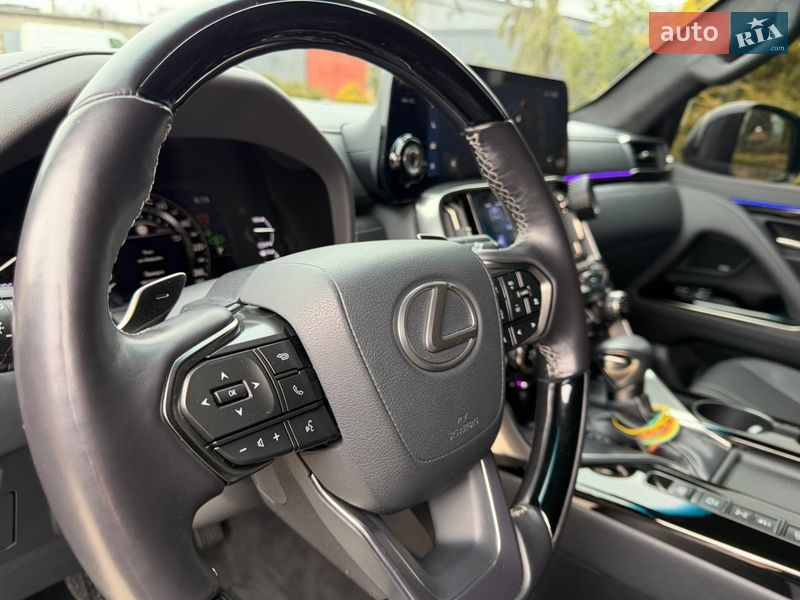 Позашляховик / Кросовер Lexus LX 2023 в Дніпрі