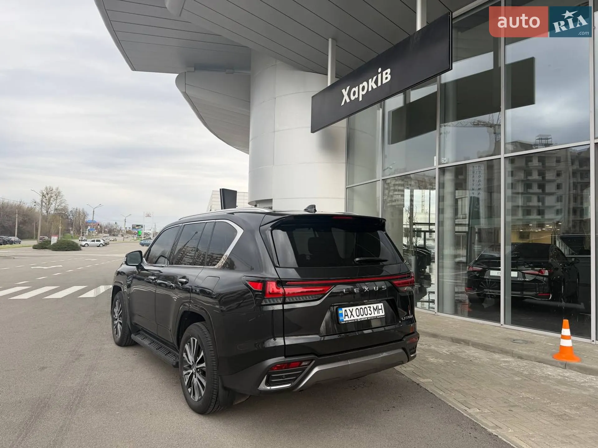 2025 Lexus LX - мініатюра 3
