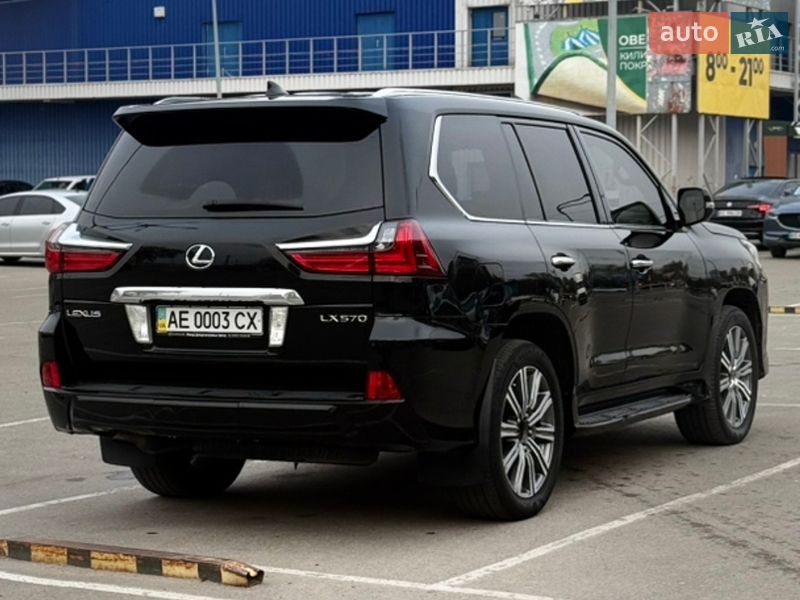 Внедорожник / Кроссовер Lexus LX 2016 в Днепре