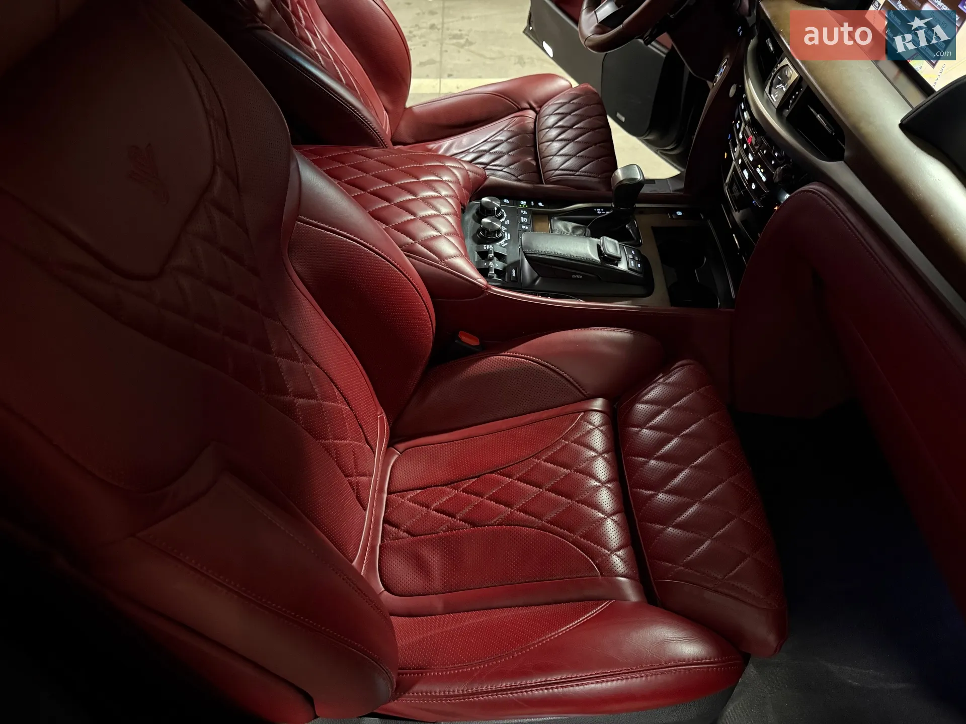 2016 Lexus LX - мініатюра 96