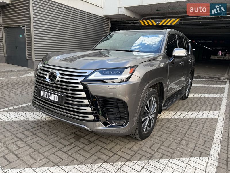 Внедорожник / Кроссовер Lexus LX 2022 в Киеве