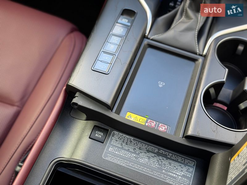 Внедорожник / Кроссовер Lexus LX 2022 в Киеве