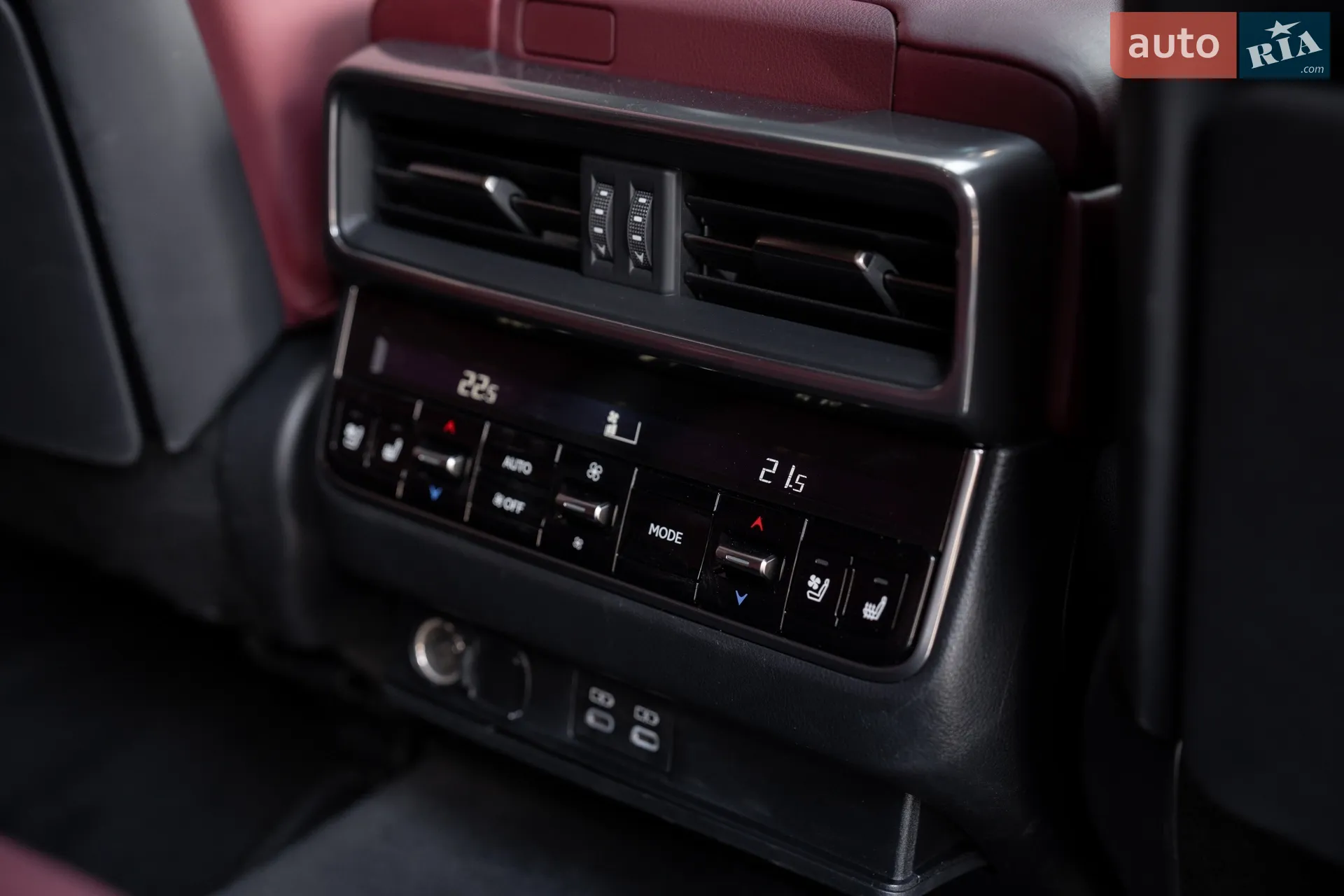 2022 Lexus LX - мініатюра 31