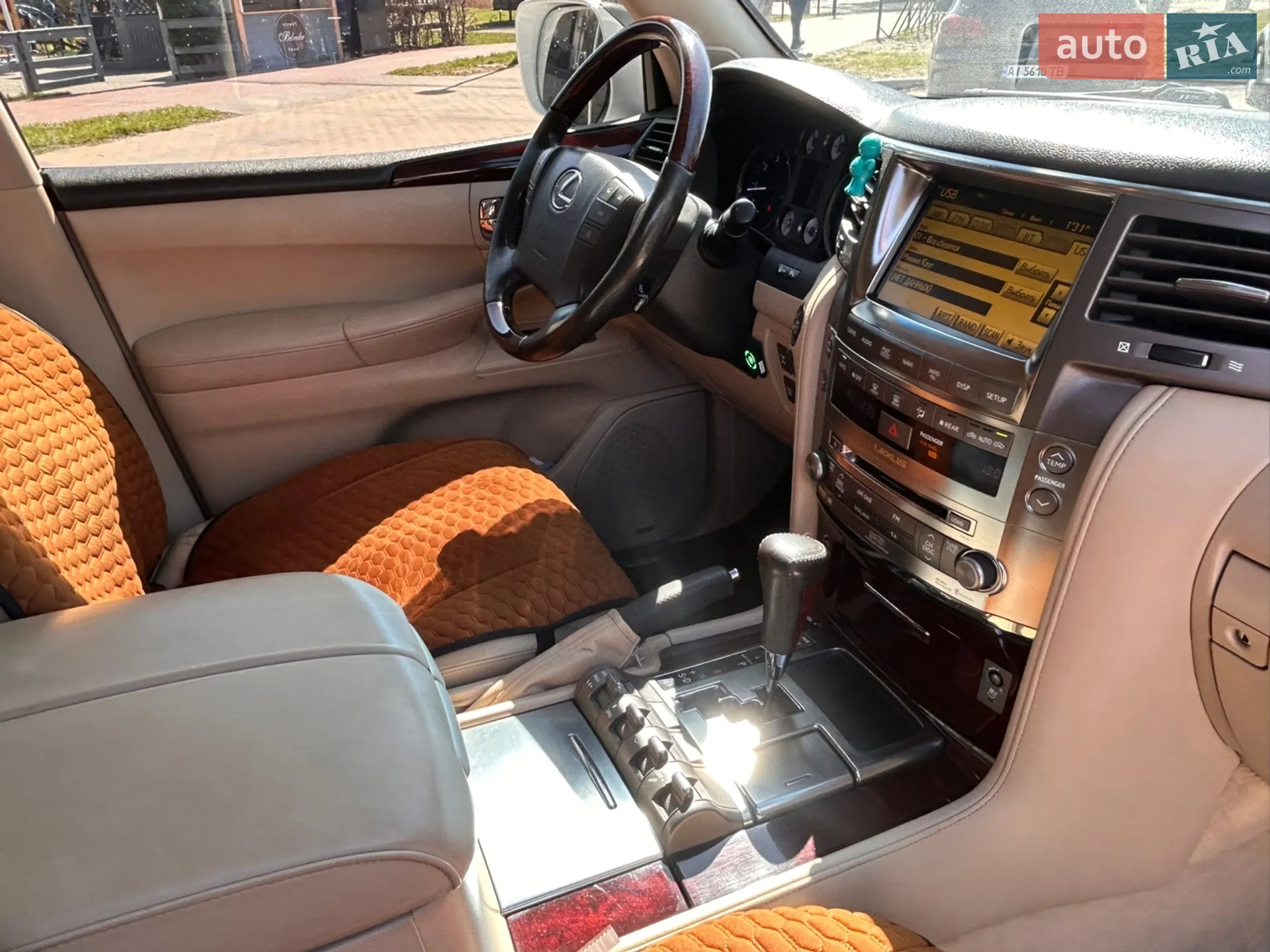 2011 Lexus LX - мініатюра 36