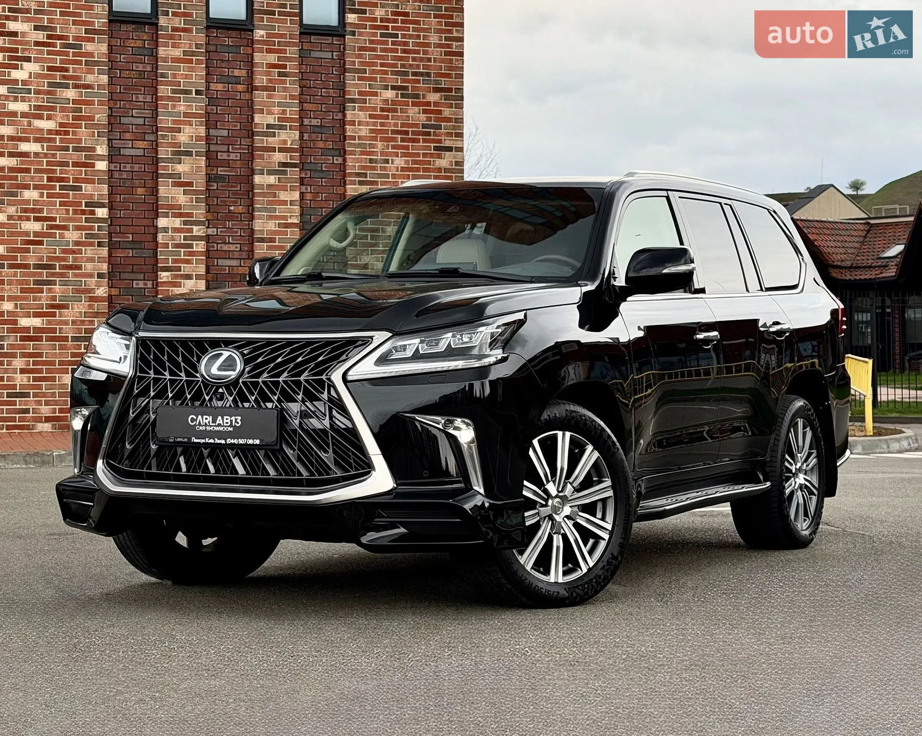 2016 Lexus LX - фото 1