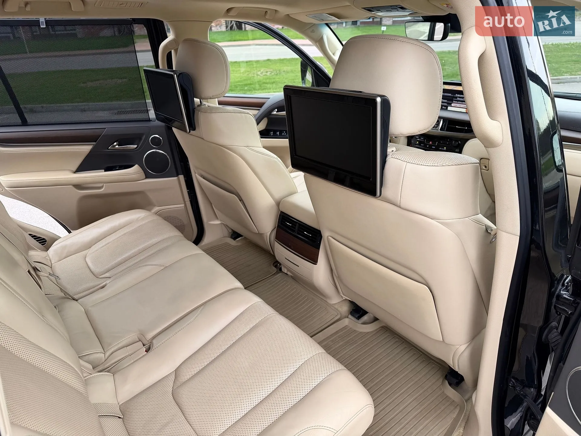 2016 Lexus LX - мініатюра 39