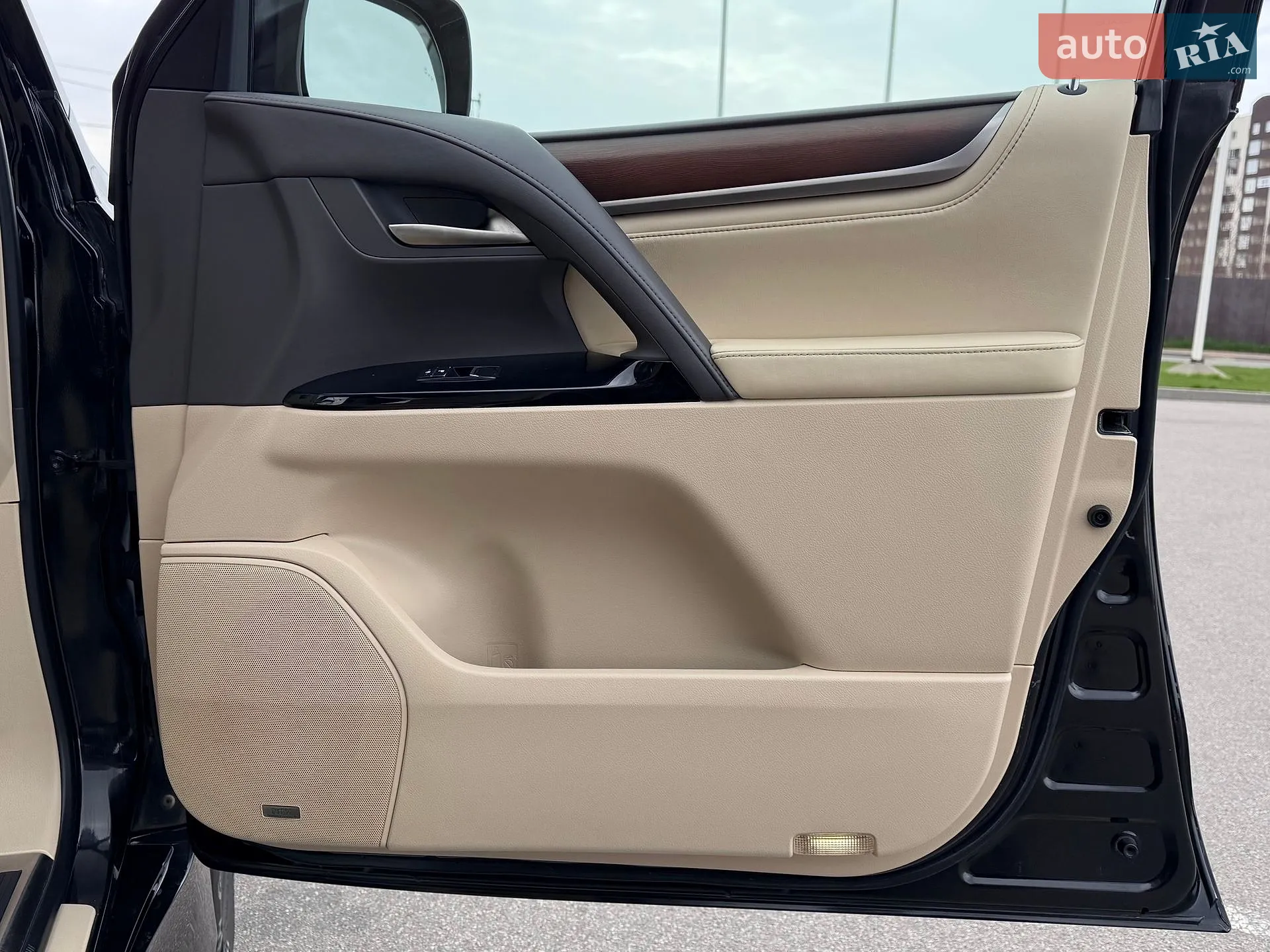 2016 Lexus LX - мініатюра 45