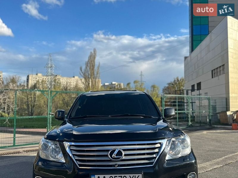 Lexus LX 2008