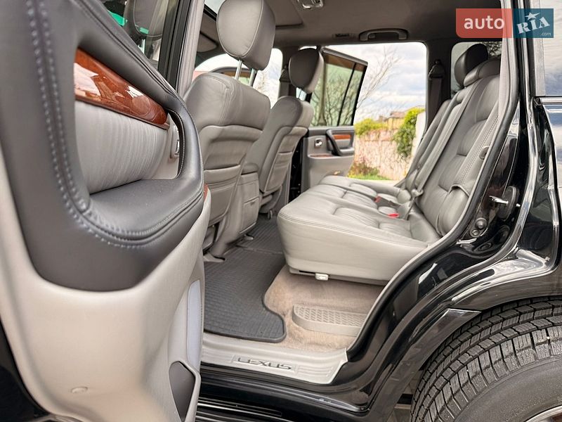 Внедорожник / Кроссовер Lexus LX 2005 в Одессе