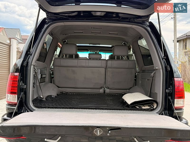 Внедорожник / Кроссовер Lexus LX 2005 в Одессе